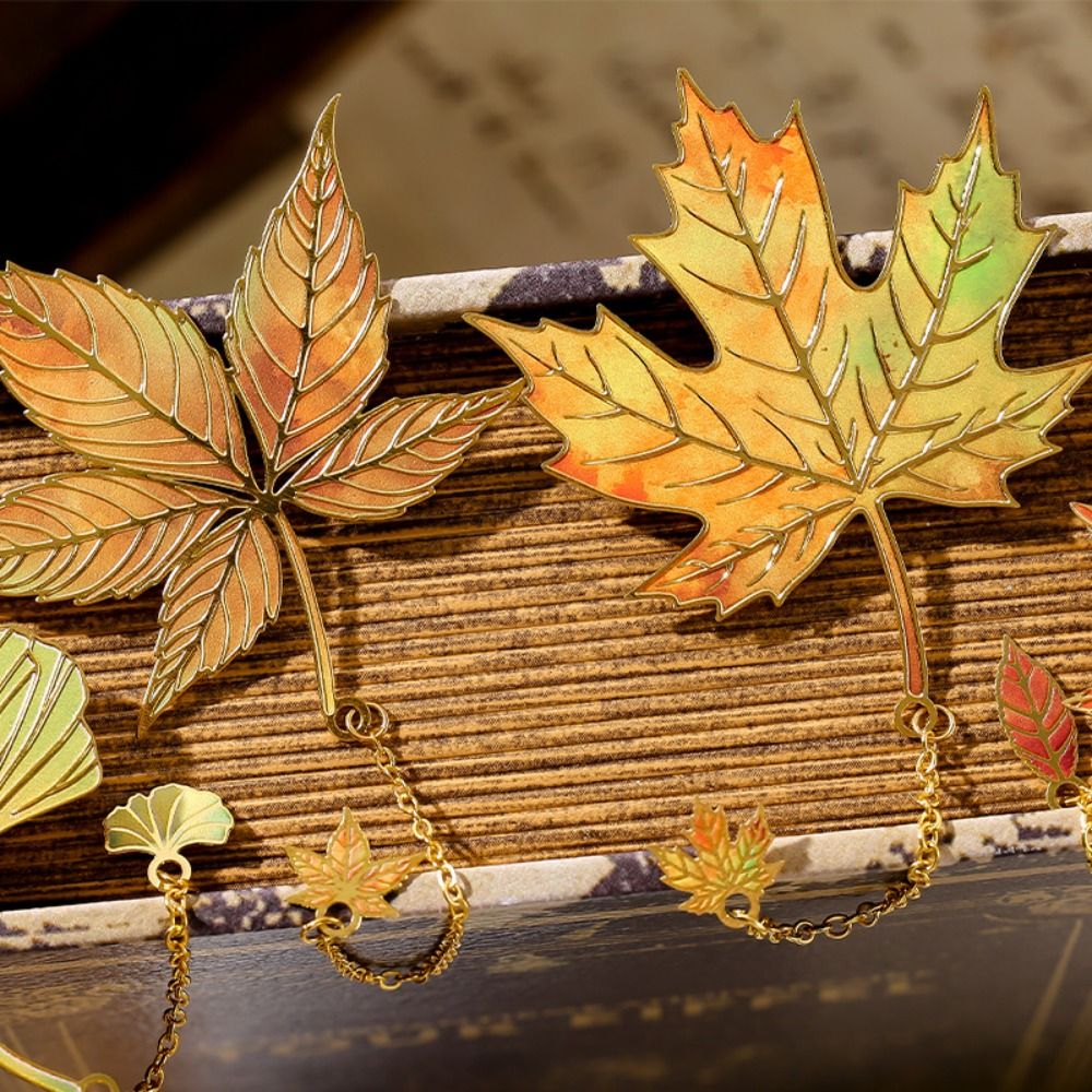 Metal Leaves Bronzing Bookmark - Stationery And Office Supply Chain recensione e prezzo