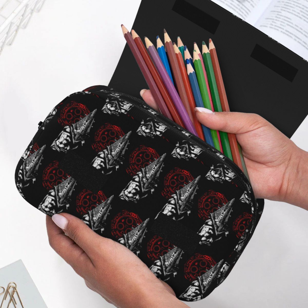 Chain Link And Fog Silent Hill - Stationery And Office Supply Chain recensione e prezzo